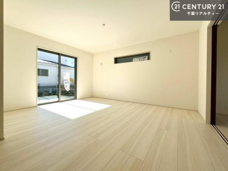 rO 傫ȑ炽Ղ̗z閾邢rOBĴ郊rOœX̔܂B