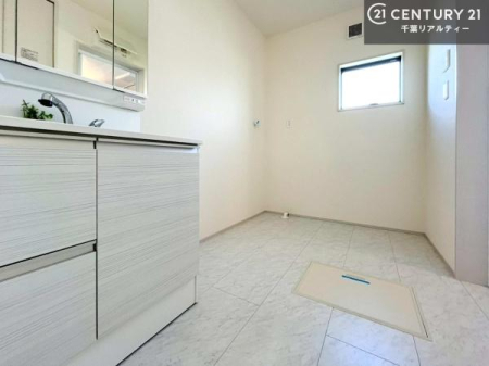 ʑEʏ t̖邢ʎłICɓւłĐɕۂƂł܂IRނ̂łς̎dオǂȂ܂ˁI