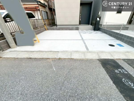 ԏ ԃXy[X2䕪܂IZJhJ[͂AoCN⎩]ԂȂǂuꏊɍ܂B