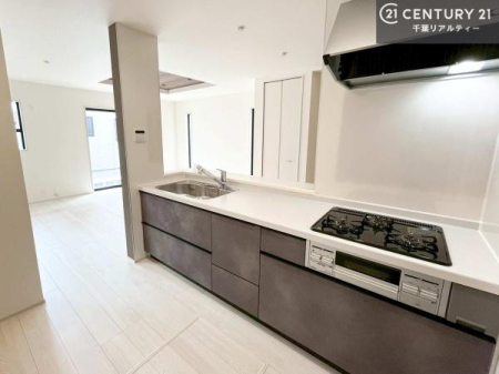 Lb` Ƃ₷VXeLb`łI[tĂ̂ŁAXy[XɕuȂčςނ̂ŁALXgāAKɍƂł܂I