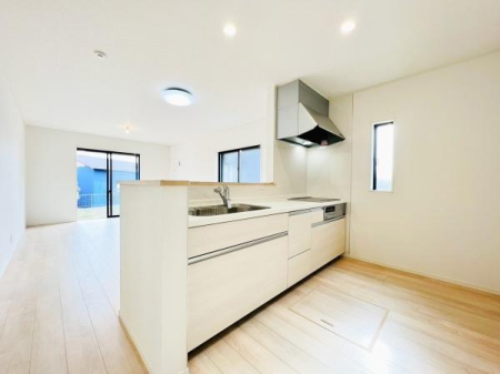 Lb` ydlʐ^zlC̑ΖʎVXeLb`̗pĂ܂IƑ̃R~jP[VRƑ݌vłB
qlɂڂ͂̂ŊłˁB[͂܂I