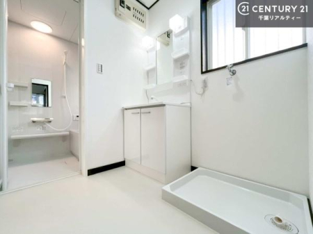 ʑEʏ t̖邢ʎłICɓւłĐɕۂƂł܂IRނ̂łς̎dオǂȂ܂ˁI