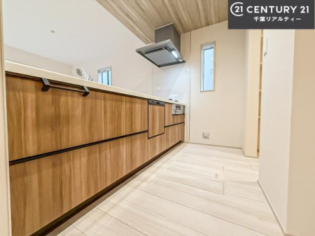 Lb` Ƃ肠钲Xy[XōƂ₷KȃLb`łI
qlƈꏏɂَqy߂LXXy[XłByԂɂȂ肻łˁI