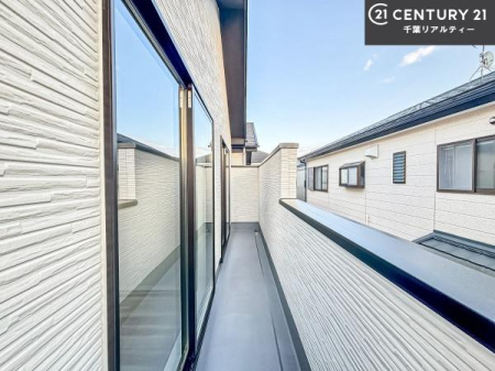 oRj[ zǍDȃoRj[łIꂽɂ͐nJIȎԂy߂܂B