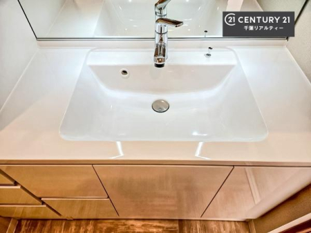 ʑEʏ [ʑ{ÉA˂ɂ̂łꂪyXIۂĂ܂I
LCȐʏŎ̃`x[Vオ܂ˁI