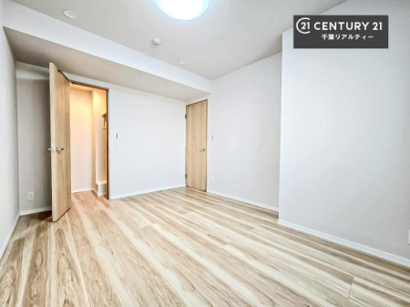 m VvɃfUCĂ邽߁AƋIт܂I
Cɓ̉ƋuĂ낰Ԃ邱Ƃł܂B