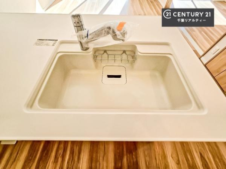 Lb` ChȃVNłˁI˂ɂ₷ƎyXdl̃VXeLb`łI
fUCƋ@\˂Lb`Ő܂ˁI