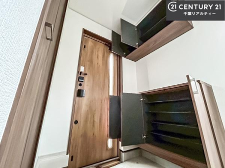  V[Y{bNXtȂ̂ŁAւЕt|₷łI
XbLւŌ˂JuԁÂSnԂo}Ă܂B