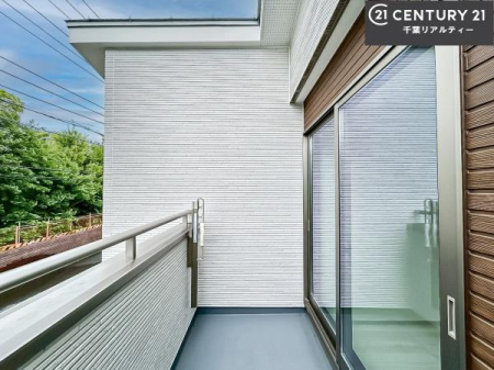 oRj[ zǍDȃoRj[łIꂽɂ͐nJIȎԂy߂܂B
