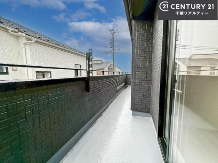 oRj[ zǍDȃoRj[łIꂽɂ͐nJIȎԂy߂܂B
