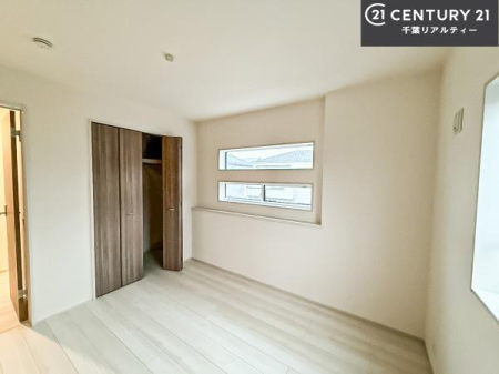 Q VvɃfUCĂ邽߁AƋIт܂I
Cɓ̉ƋuĂ낰Ԃ邱Ƃł܂B