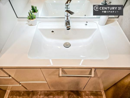 ʑEʏ [ʑ{ÉA˂ɂ̂łꂪyXIۂĂ܂I
LCȐʏŎ̃`x[Vオ܂ˁI