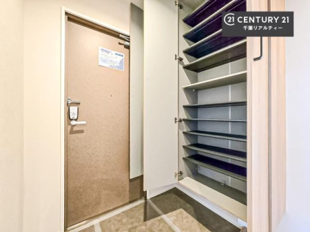  V[Y{bNXtȂ̂ŁAւЕt|₷łI
XbLւŌ˂JuԁÂSnԂo}Ă܂B

