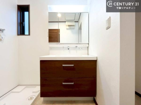 ʑEʏ Oʋdl̐ʏ́AgȂ݂₷I͎[ɂȂĂ܂BhC[₨ϓЕt̂ŐʑXbLƌ邱Ƃo܂I