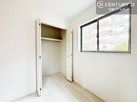 q [Xy[XĂAߗނ₨AwpiȂǂ萮ł܂BLg邽߁AKŐZԂ܂B