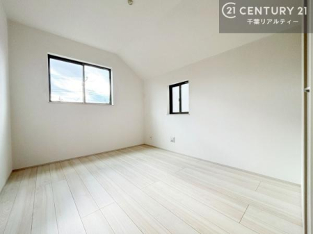 m VvɃfUCĂ邽߁AƋIт܂I
Cɓ̉ƋuĂ낰Ԃ邱Ƃł܂B