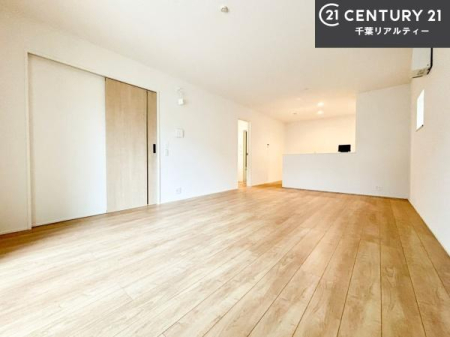 rO LXrO_CjOXy[XI肨HB΂yԂ߂܂BX̔܂I
zVЕt֗łI