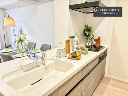 Lb` ChȃVNłˁI˂ɂ₷ƎyXdl̃VXeLb`łI
fUCƋ@\˂Lb`Ő܂ˁI