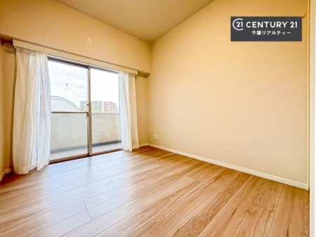 rOȊŐ VvɃfUCĂ邽߁AƋIт܂I
Cɓ̉ƋuĂ낰Ԃ邱Ƃł܂B