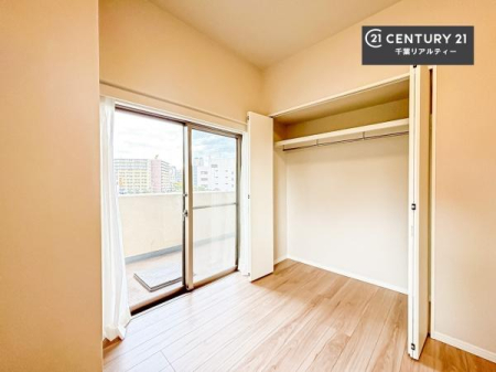 [ Ղ̎[Xy[XŁA炵萮Z܂BƑ̉וꂢɕЕtAKɉ߂܂B