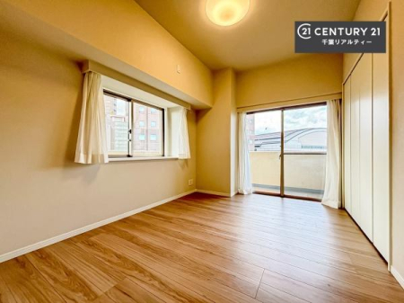 m oRj[ɖʂĂmłB邭肪ACł܂INāAOɏoĔwLт[ċzǂ}邱Ƃł܂B