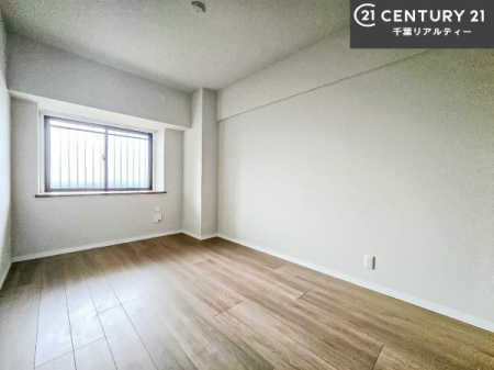 q |oȂ́Aql̂ƂĂSłI
[Xy[X[Ă̂ŎU炩TbƕЕt܂I