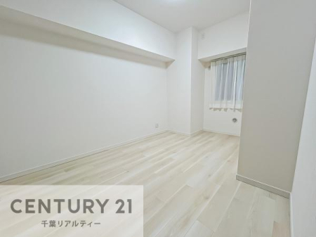 m 邭ʂ̗ǂłBuVvvɃfUCꂽBRx̂ŉƋ⃌CAEgłD݂̋Ԃnグ܂B