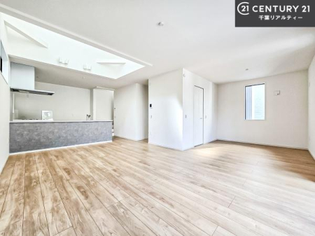 rO LX_CjOXy[XI肨HB΂yԂ߂܂BX̔܂I