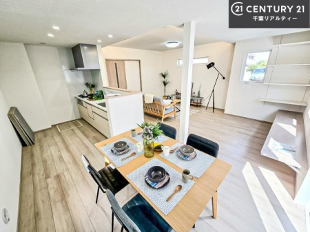 rO 傫ȑ炽Ղ̗z閾邢rOBĴ郊rOŉƑĉ났̎Ԃ߂܂B