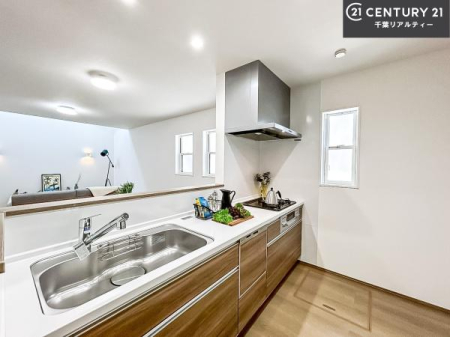 Lb` lC̑ΖʎVXeLb`̗pĂ܂IƑ̃R~jP[VRƑ݌vłB
qlɂڂ͂̂ŊłˁB[͂܂I