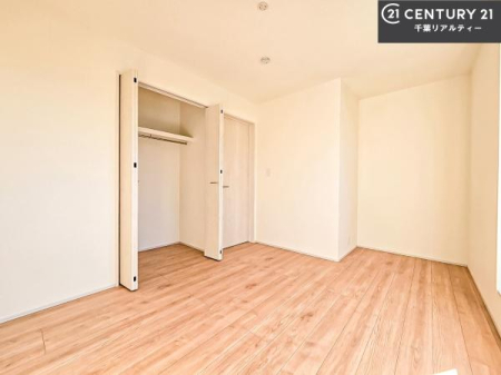 rOȊŐ VvɃfUCĂ邽߁AƋIт܂I
Cɓ̉ƋuĂ낰Ԃ邱Ƃł܂B