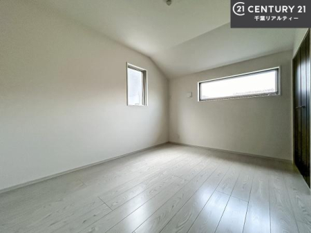 Q 邭ʂ̗ǂłBuVvvɃfUCꂽBRx̂ŉƋ⃌CAEgłD݂̋Ԃnグ܂B