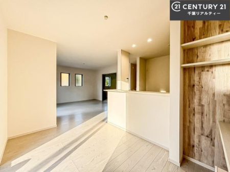 rO 傫ȑ炽Ղ̗z閾邢rOBĴ郊rOŉƑĉ났̎Ԃ߂܂B