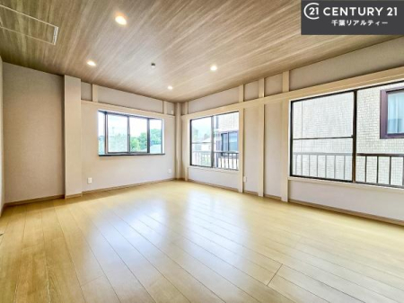 rO ĴLXLDKI\t@[_CjOe[uuĂɂȂȂ̂ŉKɉ߂܂IR~jP[V₷rOłI