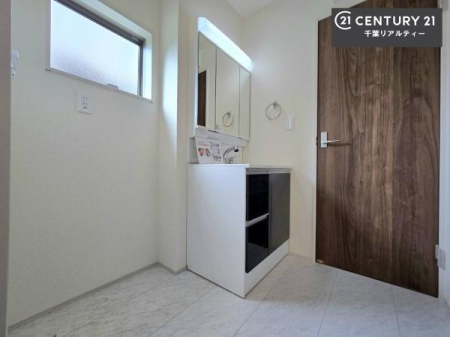 ʑEʏ Oʋdl̐ʏ́AgȂ݂₷I͎[ɂȂĂ܂BhC[₨ϓЕt̂ŐʑXbLƌ邱Ƃo܂I