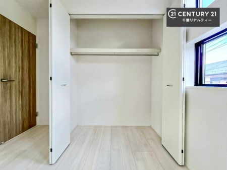 [ Ղ̎[Xy[XŁA炵萮Z܂BƑ̉וꂢɕЕtAKɉ߂܂B