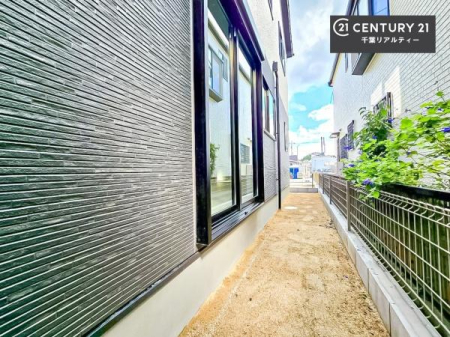  Xy[XI
K[fjOƒ؉y߂ăAEghA̎łˁI