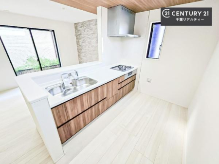 Lb` Ƃ肠钲Xy[XōƂ₷KȃLb`łI
qlƈꏏɂَqy߂LXXy[XłByԂɂȂ肻łˁI