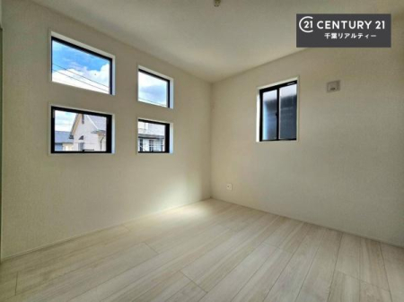 m zՂƍގldlI邭芴鋏Sn悢ԂŃvCx[gԂ[I