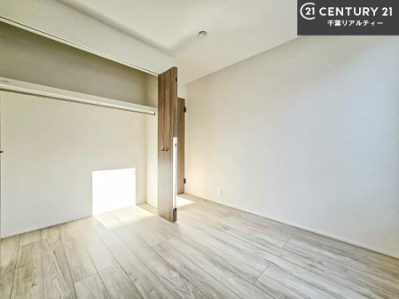 rOȊŐ VvɃfUCĂ邽߁AƋIт܂I
Cɓ̉ƋuĂ낰Ԃ邱Ƃł܂B