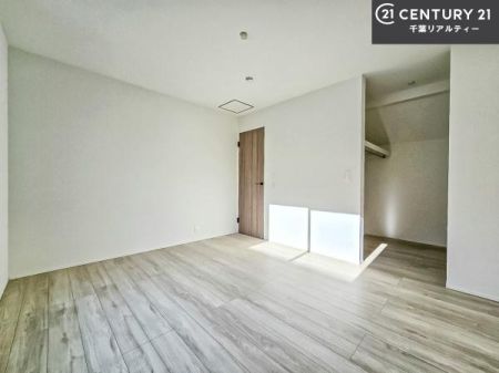 Q DޗḿA̖ڊo߂CǂłˁBԂƉ߂Ƃł܂BDF̃t[OǂȉƋɂ}b`܂I