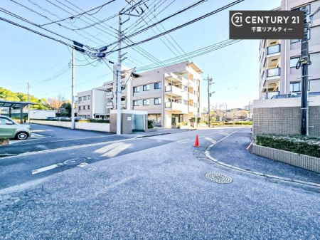 OʓH܂ތnʐ^ 낢Ȃ]܂Aql̂v]ǂǂB
Ђ̐X^bt܂I