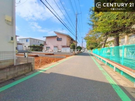 OʓH܂ތnʐ^ OʓH͍LXƂĂAԂ̏oNNBJӂ闧nŁASĕ点Z܂łB