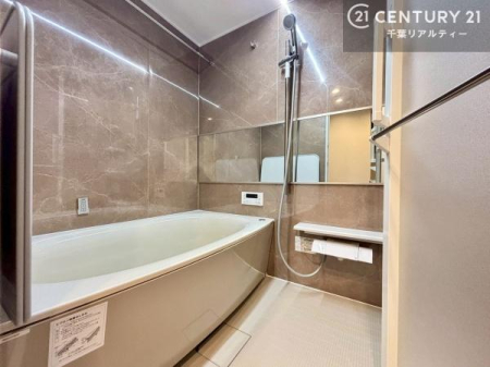  ̋Ԃɉs𐶂ݏoAX^CbVȗB邭̂fUCŁÃoX^CʂȂЂƂƂɁB