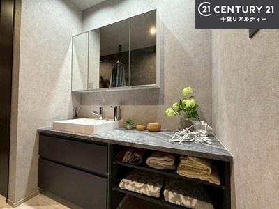 vip[XEρj 邢ʏłIIVŁAƂԂɎdオĂ܂B
tȂ̂ŊCX[YɂłāAJr΍ɂ΂I