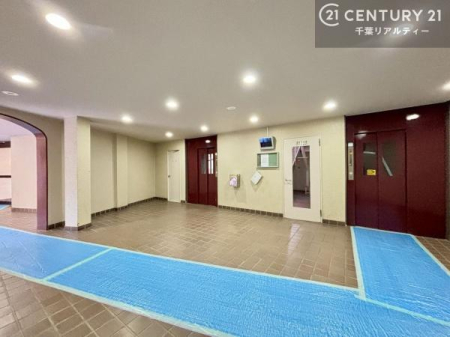 ̑p X̕炵KɃT|[gGx[^[Bdו⏬ȂqܘÅOoSłB킸Kɕ点ZĂ܂B