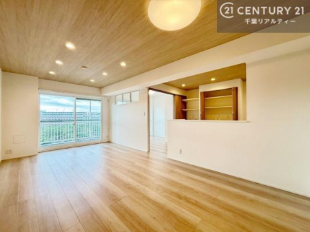 rO 傫ȑ炽Ղ̗z閾邢rOBĴ郊rOŉƑĉ났̎Ԃ߂܂B