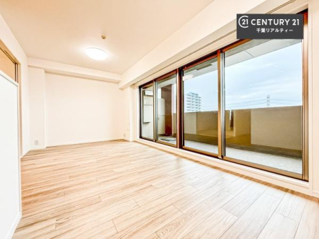 rO 傫ȑ炽Ղ̗z閾邢rOBĴ郊rOŉƑĉ났̎Ԃ߂܂B