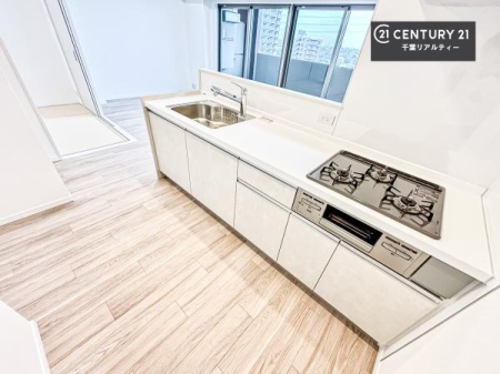 Lb` lC̑ΖʎVXeLb`̗pĂ܂IƑ̃R~jP[VRƑ݌vłB
qlɂڂ͂̂ŊłˁBLXgĉKɍƂi݂܂B