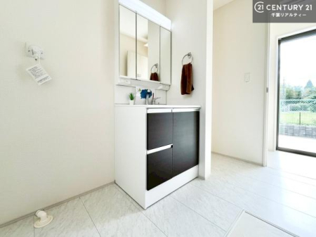 ʑEʏ Oʋdl̐ʏ́AgȂ݂₷I͎[ɂȂĂ܂BhC[₨ϓЕt̂ŐʑXbLƌ邱Ƃo܂I